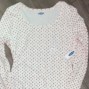 old navy long sleeved tee